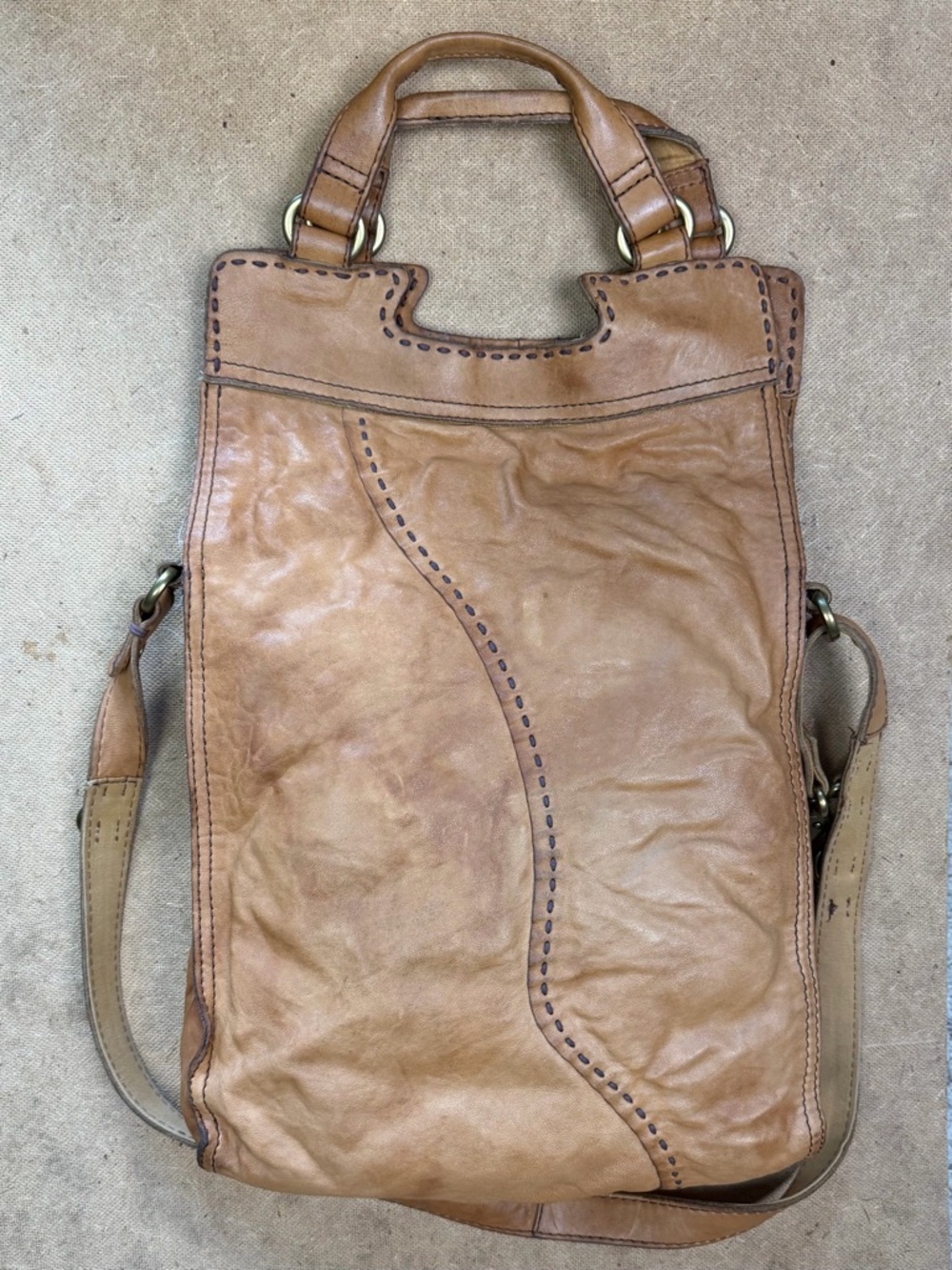 Lucky Brand Abbey Road “Wise One” Leather Messenger Bag - Picture 3 of 6